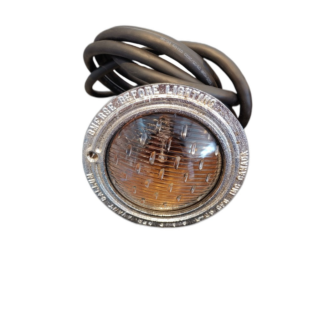 Classic Fountain Systems Lumière Bronze Q500 Piscine Béton CFS-30-1000 — Équipement | Destination Piscine Aide St-Bruno