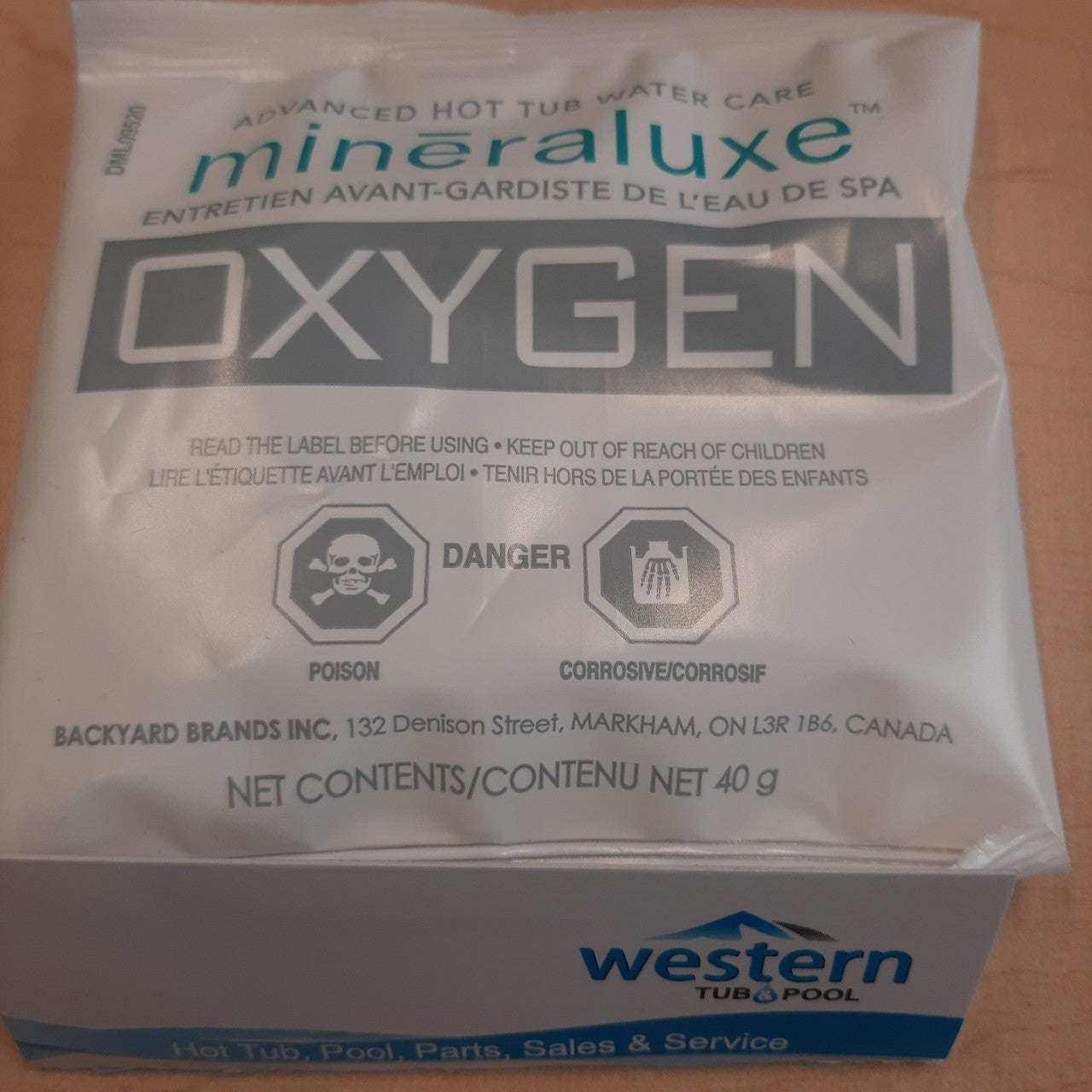 Mineraluxe Oxygen Oxydant Choc 4 Sachets 40gr — Chimie | Destination Piscine Aide St-Bruno