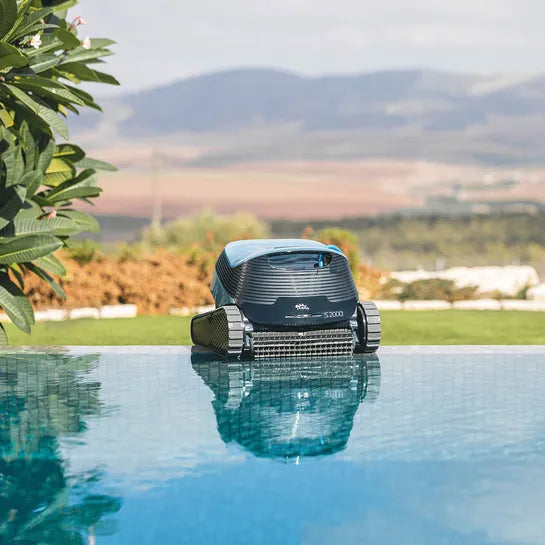 Maytronic Robot Dolphin s2000 — Nettoyage | Destination Piscine Aide St-Bruno