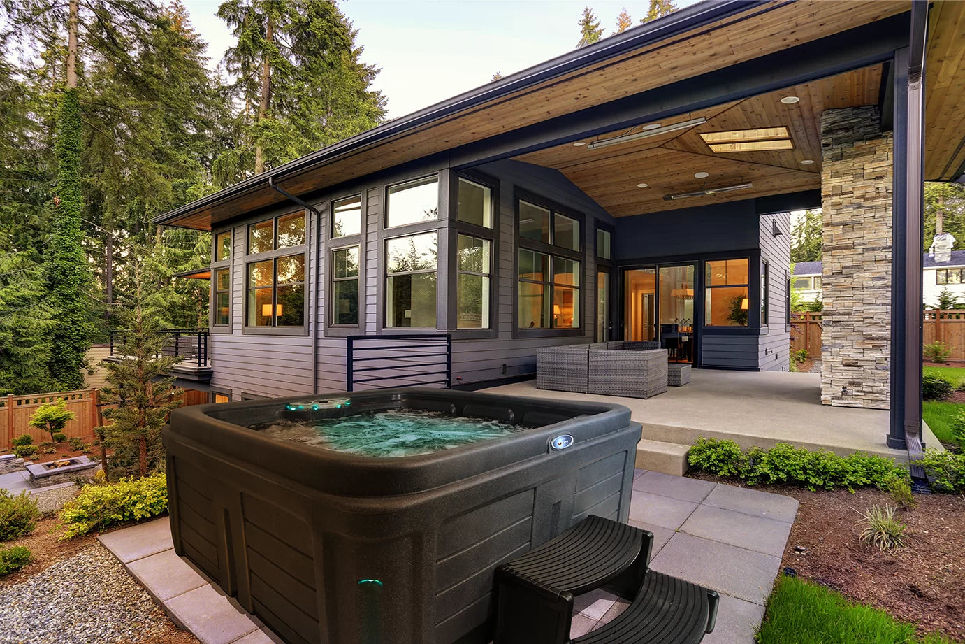 Spa Lumi-O Fantom 120V/240V Plug & Play 4-5 Places — Spas | Destination Piscine Aide St-Bruno